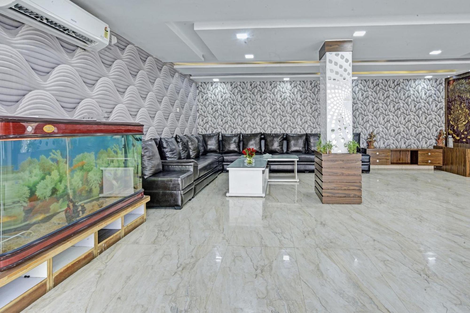 Hotel O Jagat Palace رانشي المظهر الخارجي الصورة